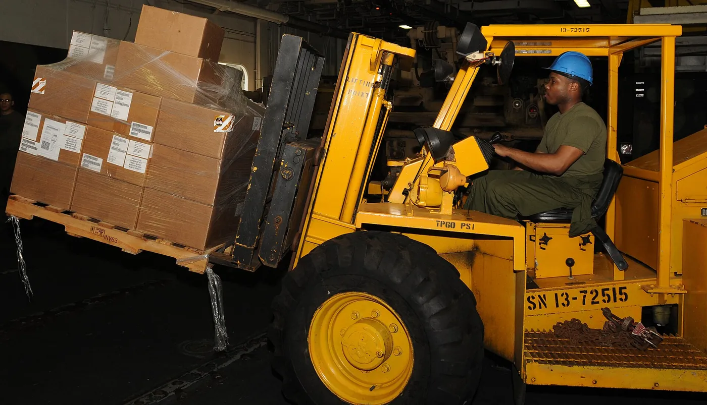 Rough Terrain (Masted) Counterbalance